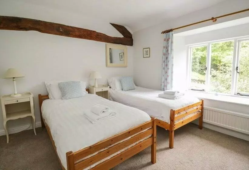 Hall Bank Cottage