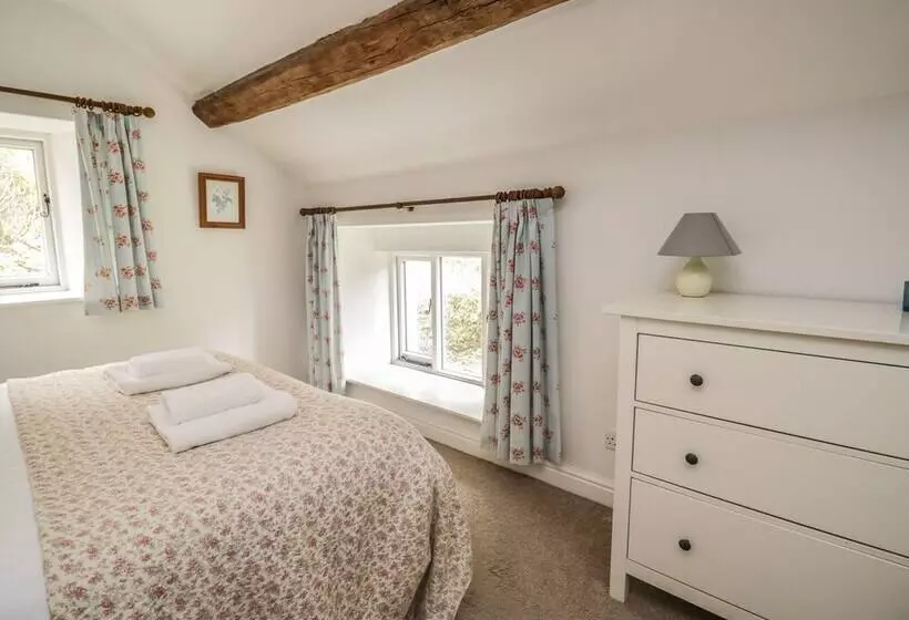Hall Bank Cottage