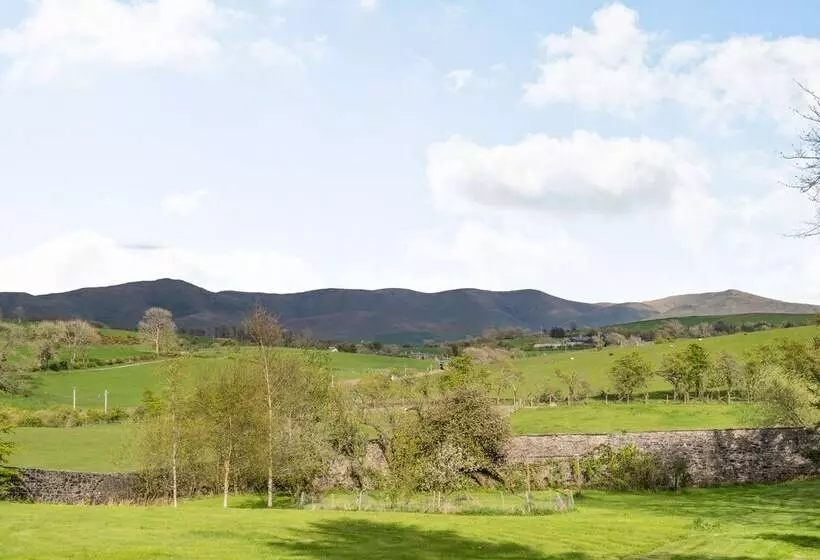 Moresdale Bank Cottage