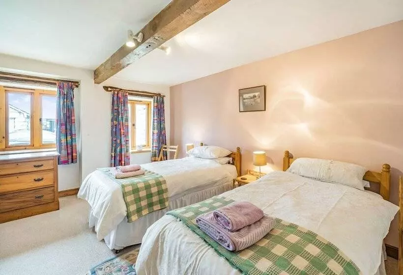 Moresdale Bank Cottage