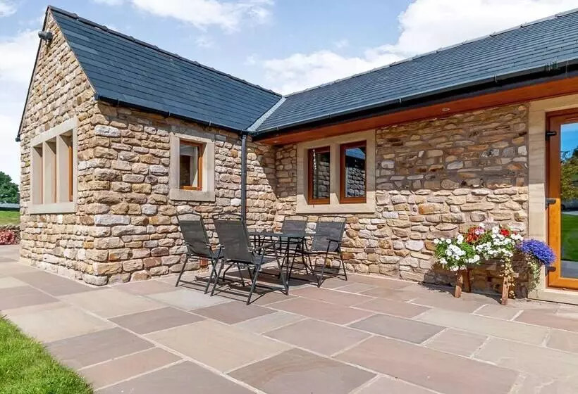 Routster Cottage