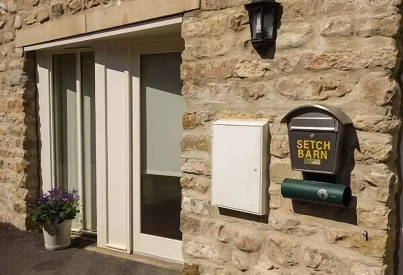 Setch Barn