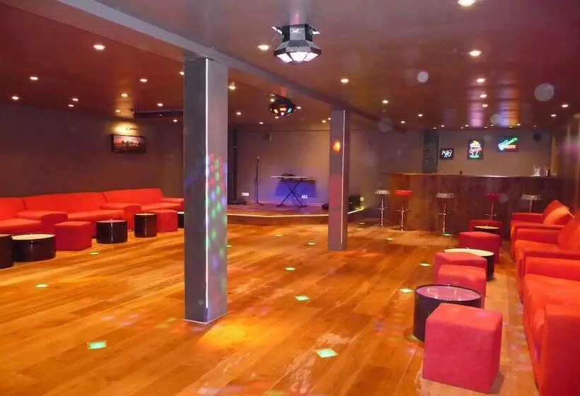 Havre De Paix 5 étoiles Prestige Jacuzzi, Hammam, Sauna, Piscine Chauffée Mougins Cannes Grasse