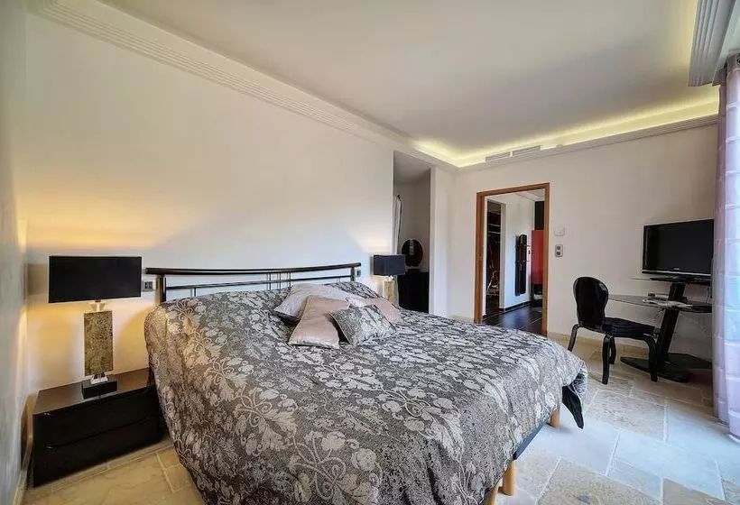 Havre De Paix 5 étoiles Prestige Jacuzzi, Hammam, Sauna, Piscine Chauffée Mougins Cannes Grasse
