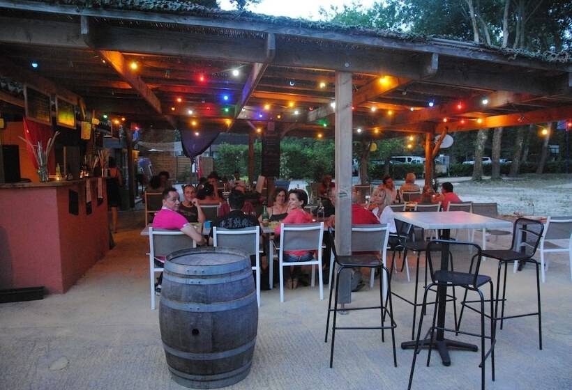 בית מלון כפרי Camping L'art De Vivre