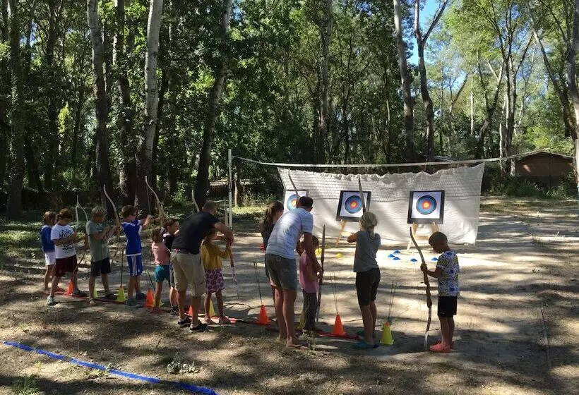 ホテル Camping L'art De Vivre