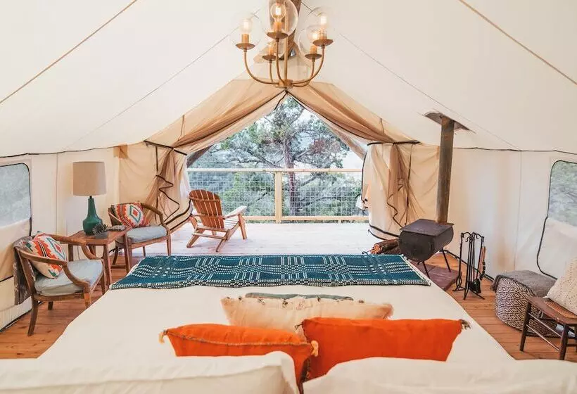 Hotelli Collective Hill Country