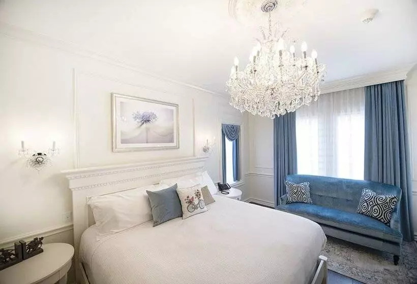 Hotelli Dominion House