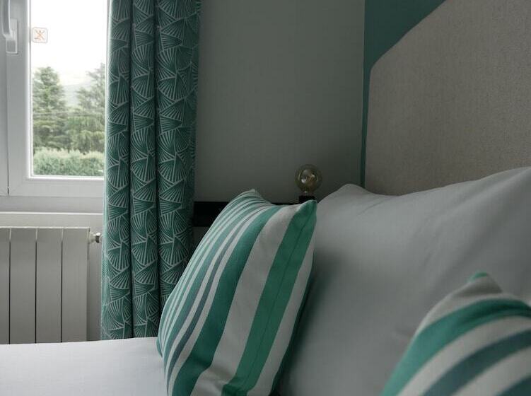 فندق Hôtel Restaurant Trabenia