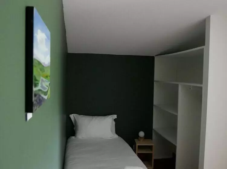 Hotelli Hôtel Restaurant Trabenia