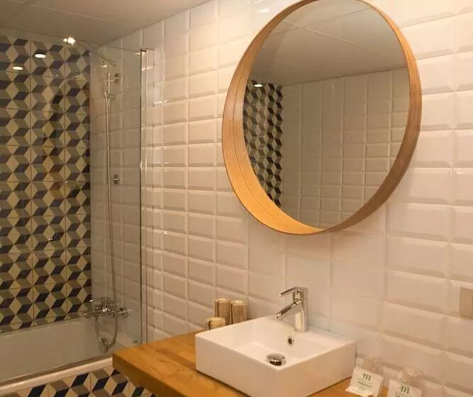 ホテル Miralles