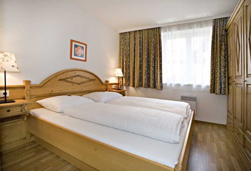 ホテル Neue Post Apartments