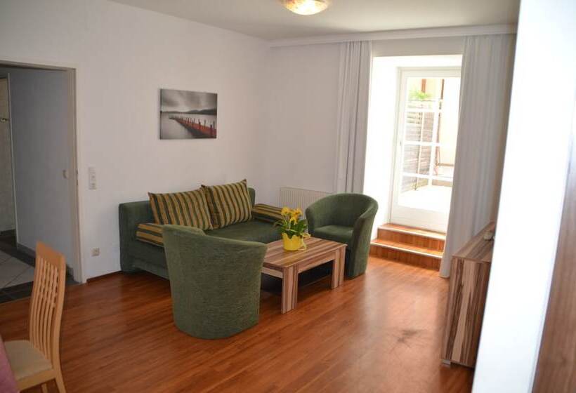 ホテル Neue Post Apartments