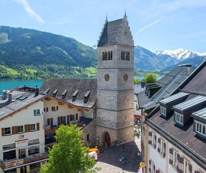 ホテル Neue Post Apartments