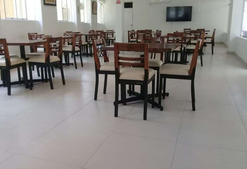 Hotel Peru Hosting De Punta Sal