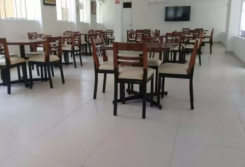 ホテル Peru Hosting De Punta Sal