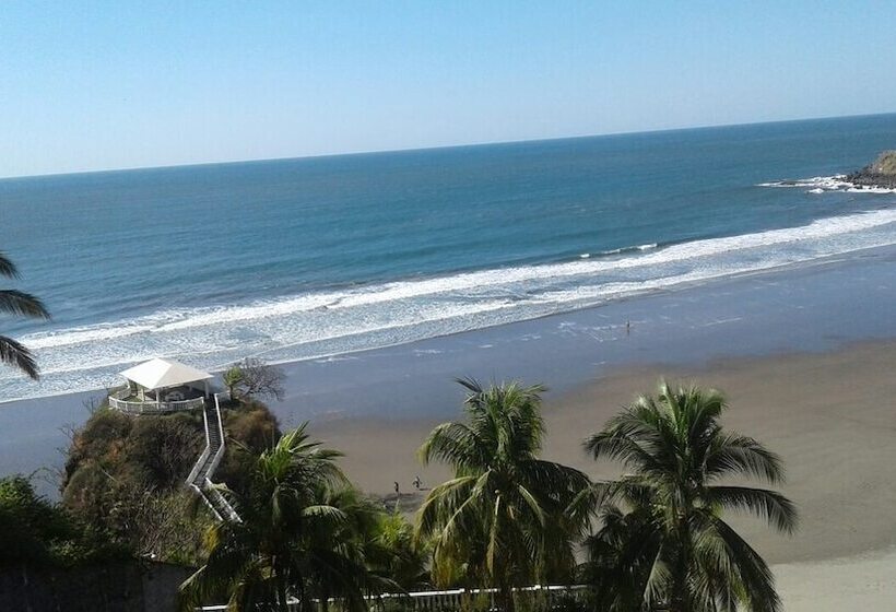 هتل Rancho Infinito