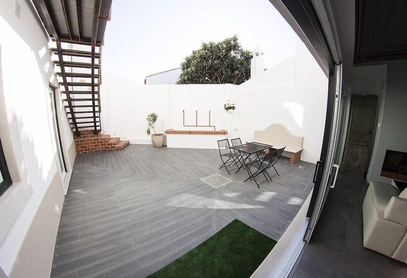 پانسیون Casa Do Adro