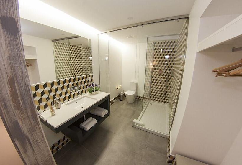 پانسیون Casa Do Adro