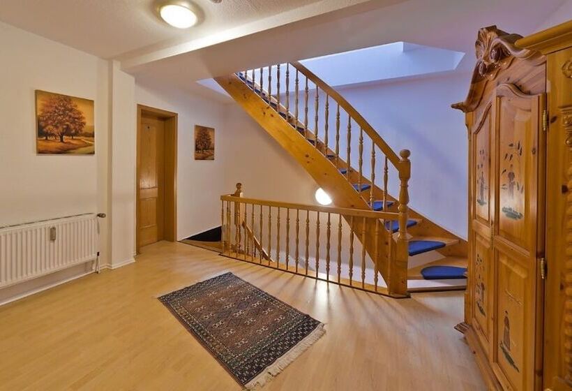 פנסיון Gästehaus M. Sander