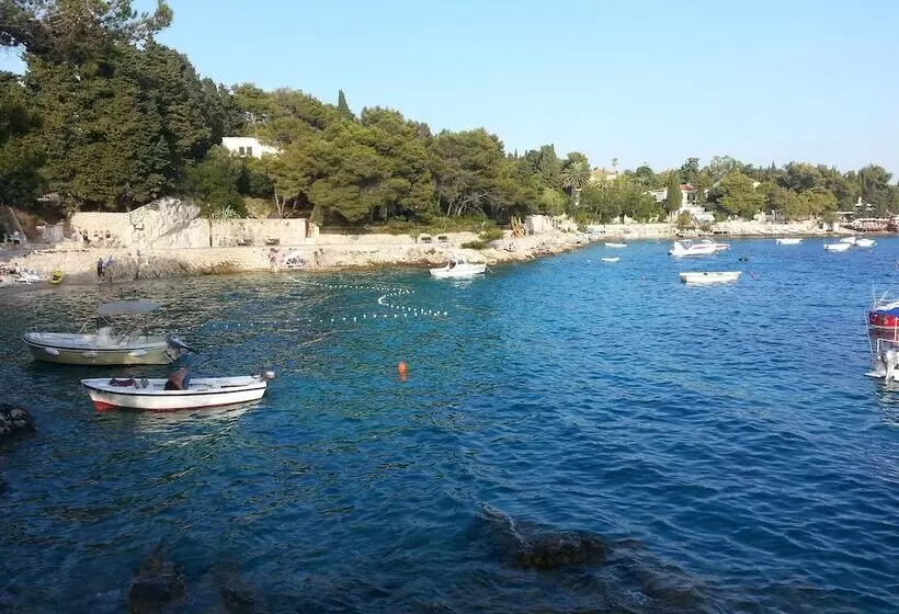 پانسیون Guesthouse Tea Hvar
