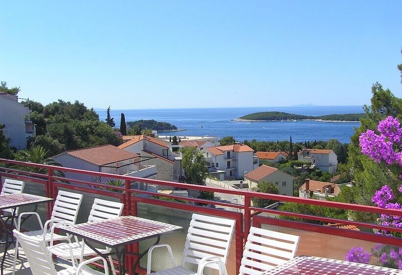 פנסיון Guesthouse Tea Hvar