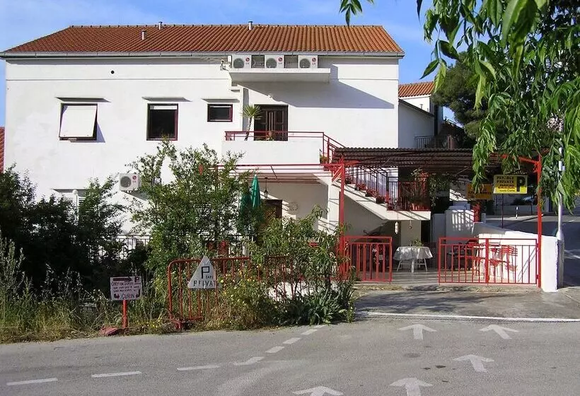 پانسیون Guesthouse Tea Hvar