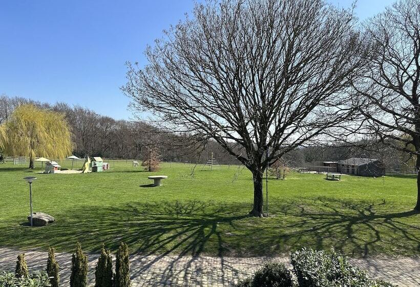 אתר נופש Bungalowpark Landsrade