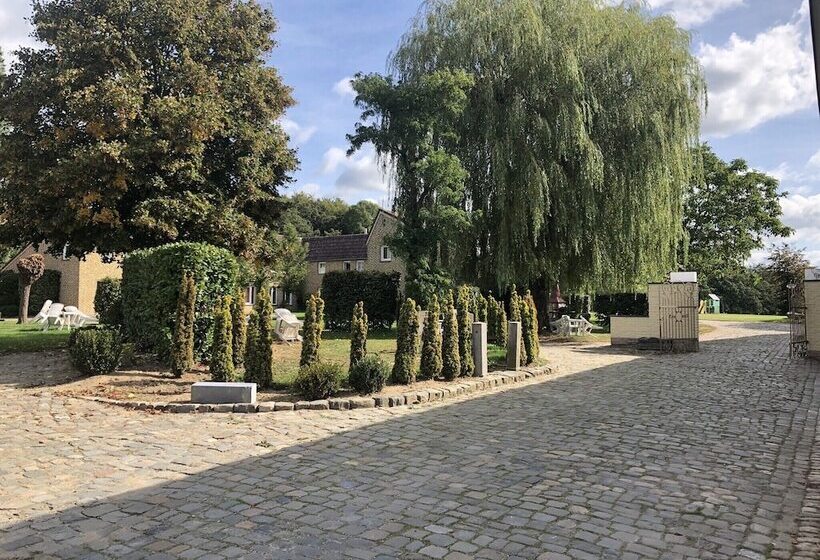 אתר נופש Bungalowpark Landsrade