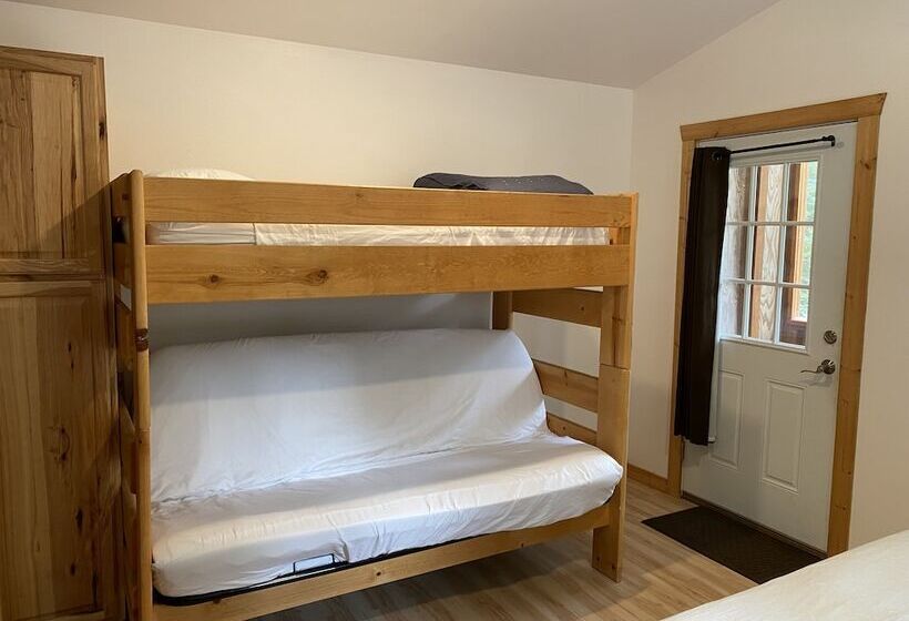 Talkeetna Wilderness Lodge & Cabin Rentals