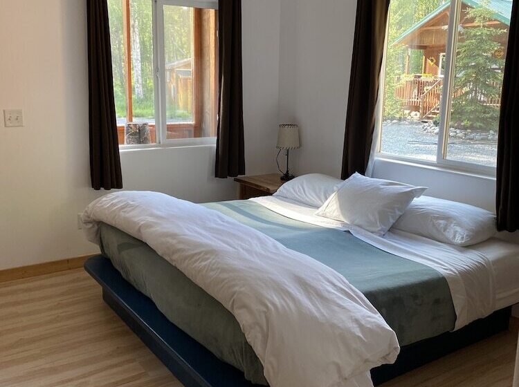 Talkeetna Wilderness Lodge & Cabin Rentals