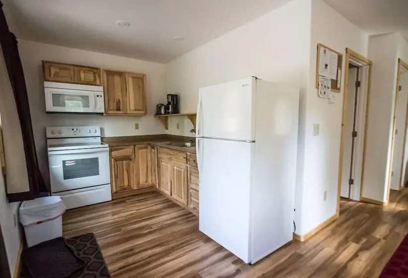 Talkeetna Wilderness Lodge & Cabin Rentals