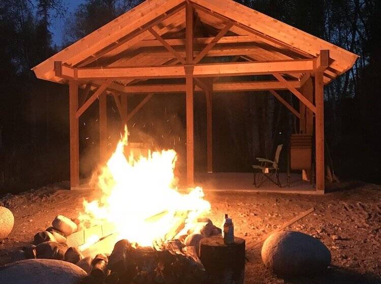 Talkeetna Wilderness Lodge & Cabin Rentals