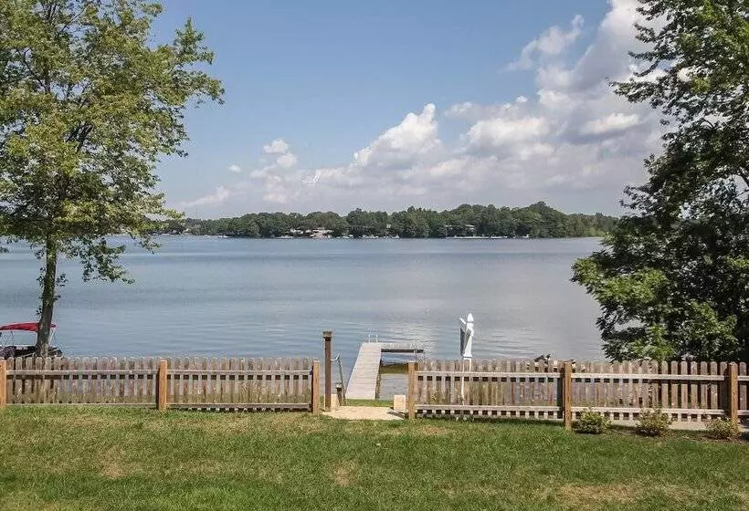 Bluegill Hill