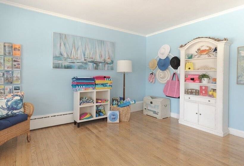 Broadway Court Motel