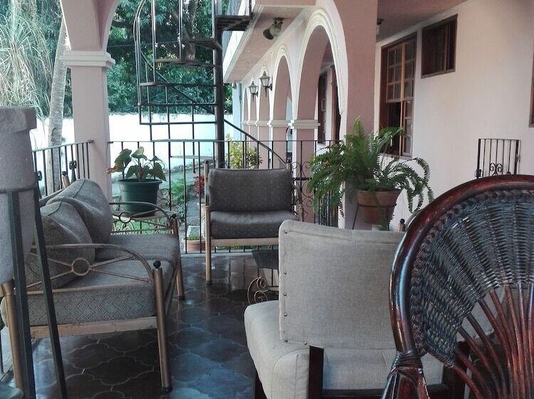 Casa Colonial Bed And Breakfast