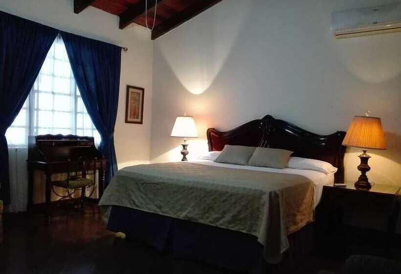 Casa Colonial Bed And Breakfast