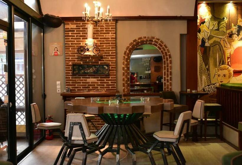 Epidavros Plaza Hotel   Music Bar