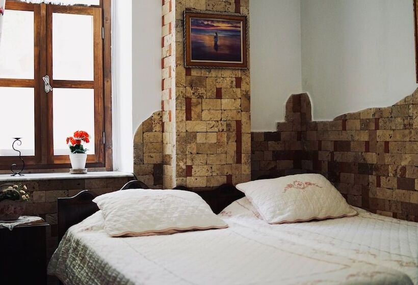 فندق فئة نجمة واحدة Herakles Butik Otel