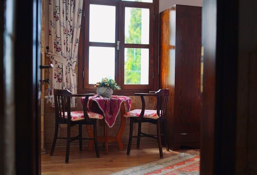 فندق فئة نجمة واحدة Herakles Butik Otel