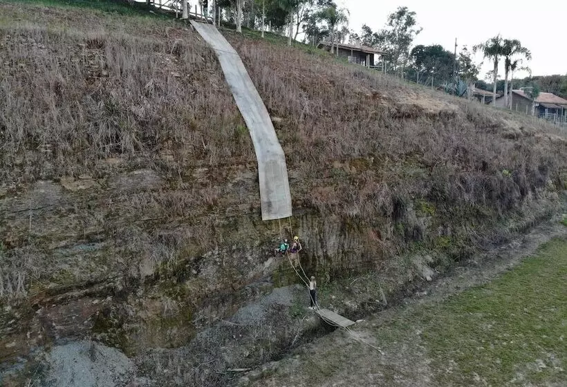 簡易ホテル Pousada Salto Sete