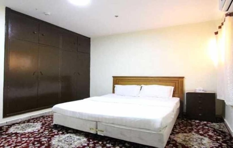 בית מלון כפרי Al Qubbah Al Thahabiah