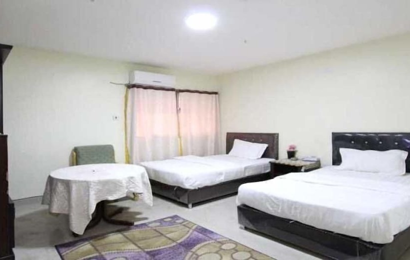 בית מלון כפרי Al Qubbah Al Thahabiah