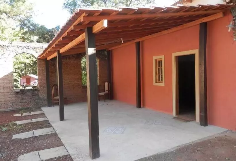 Hotelli Chalé Rio Das Pedras