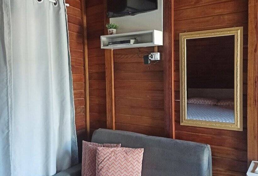 ホテル Chalés De Penha   Natureza E Beto Carrero