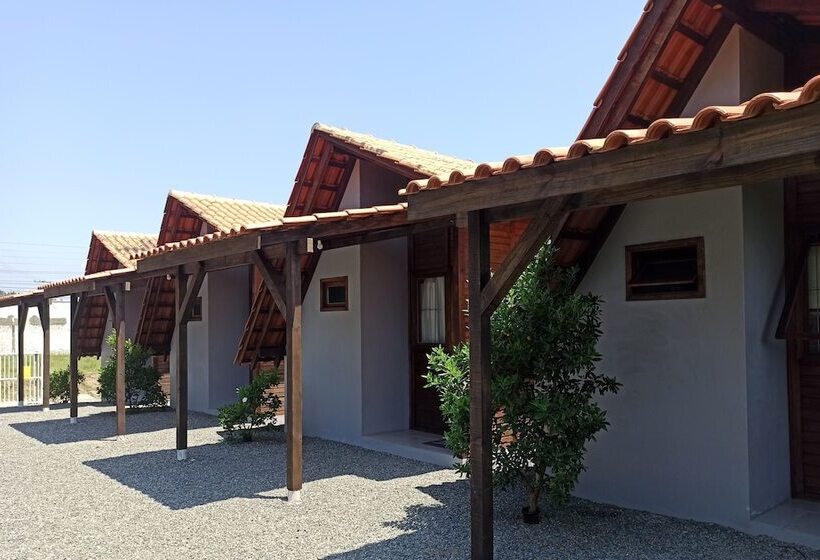 ホテル Chalés De Penha   Natureza E Beto Carrero