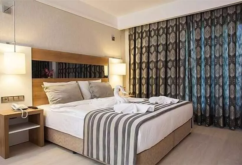 Hotelli Cherry Garden City & Spa