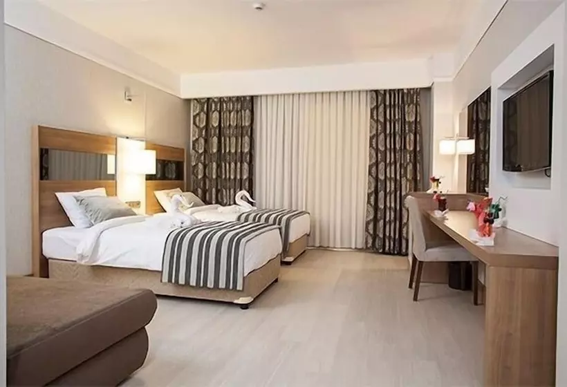 Hotelli Cherry Garden City & Spa