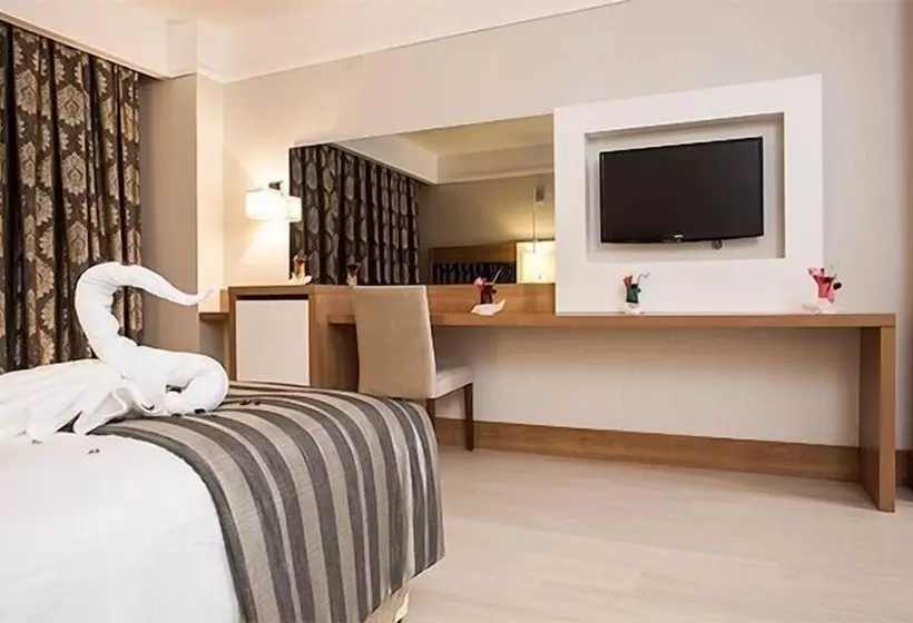 Hotelli Cherry Garden City & Spa