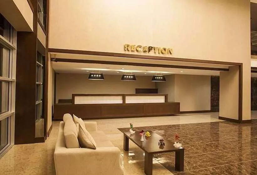 Hotelli Cherry Garden City & Spa